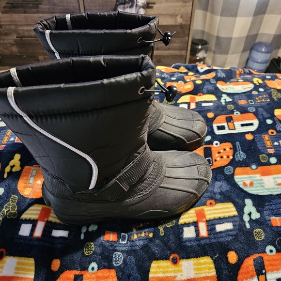 George Black Rain & Snow Boots - Picture 2 of 8